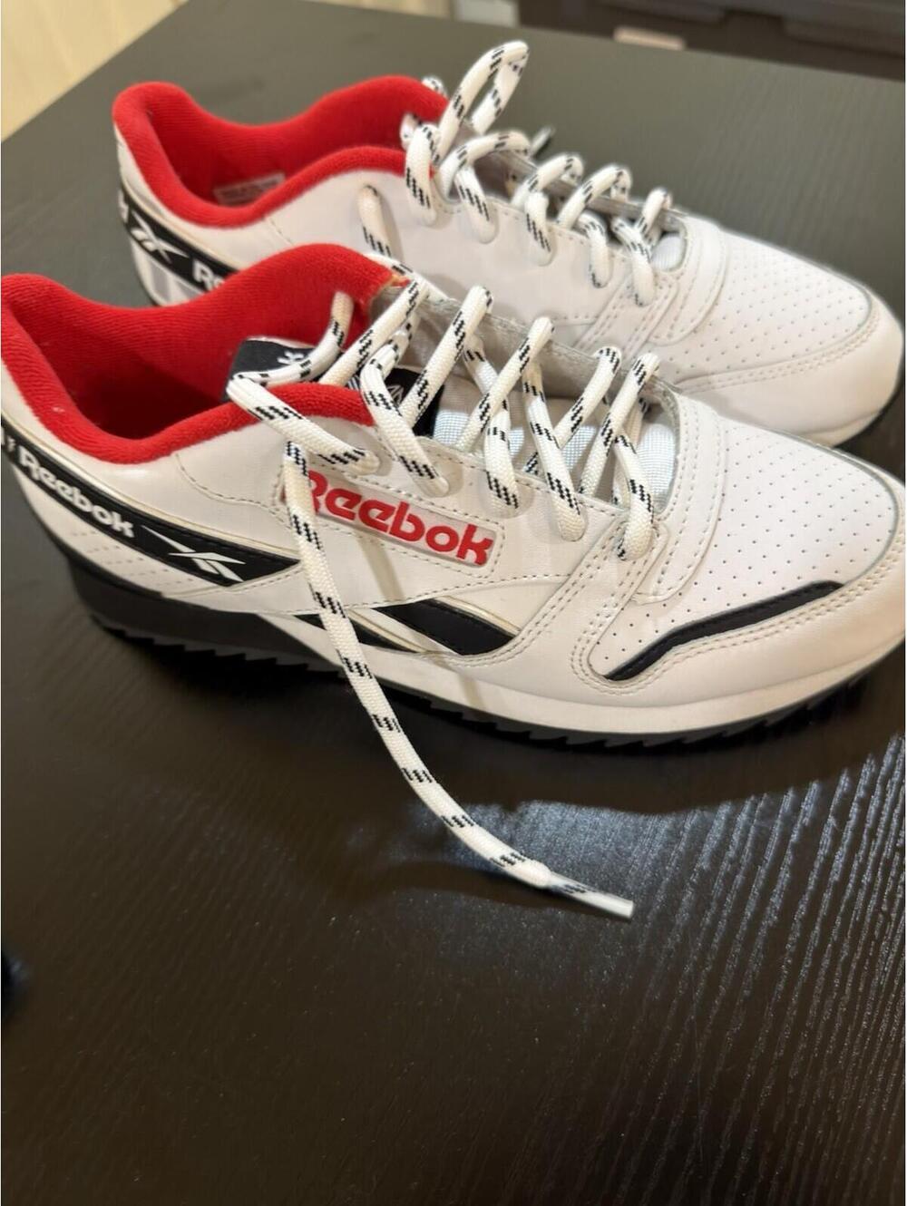 Size US 6 Women’s reebok classic white/red/black leather shoes (m12)